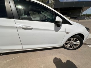 Opel Astra Selective 1.6 CDTi 81 kW (110 CV) - 201