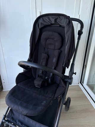 Silla de paseo CYBEX Melio Carbon Negra