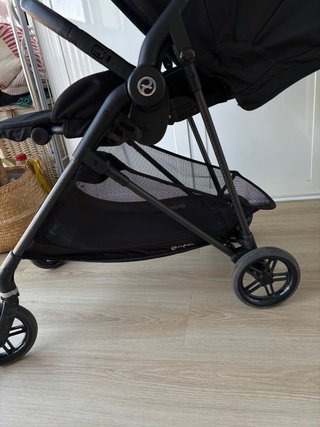 Silla de paseo CYBEX Melio Carbon Negra