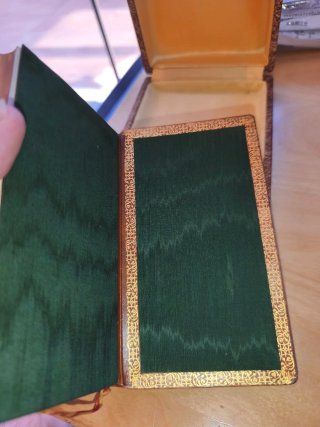 Antiguo Misal Romano francés 1912 estuche original