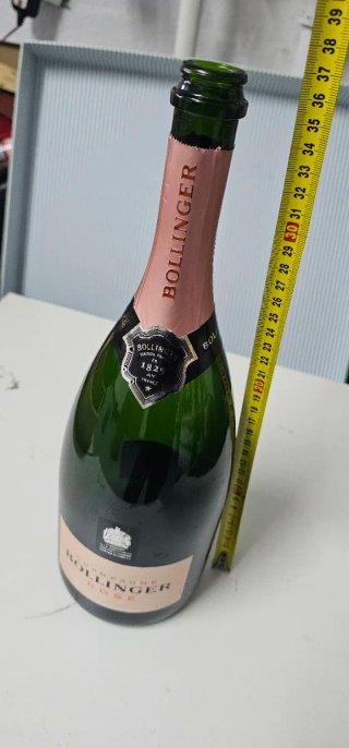 Botella vacía Bollinger Rosé con caja