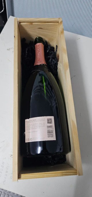Botella vacía Bollinger Rosé con caja