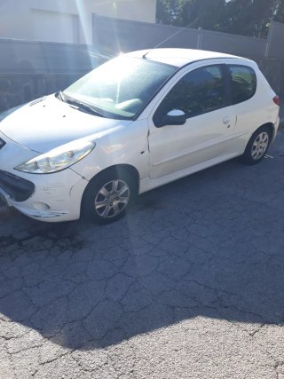 Peugeot 206 2011