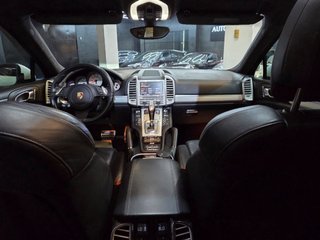 PORSCHE Cayenne 4.8 V8 Turbo Tiptronic