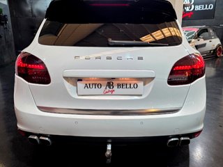 PORSCHE Cayenne 4.8 V8 Turbo Tiptronic