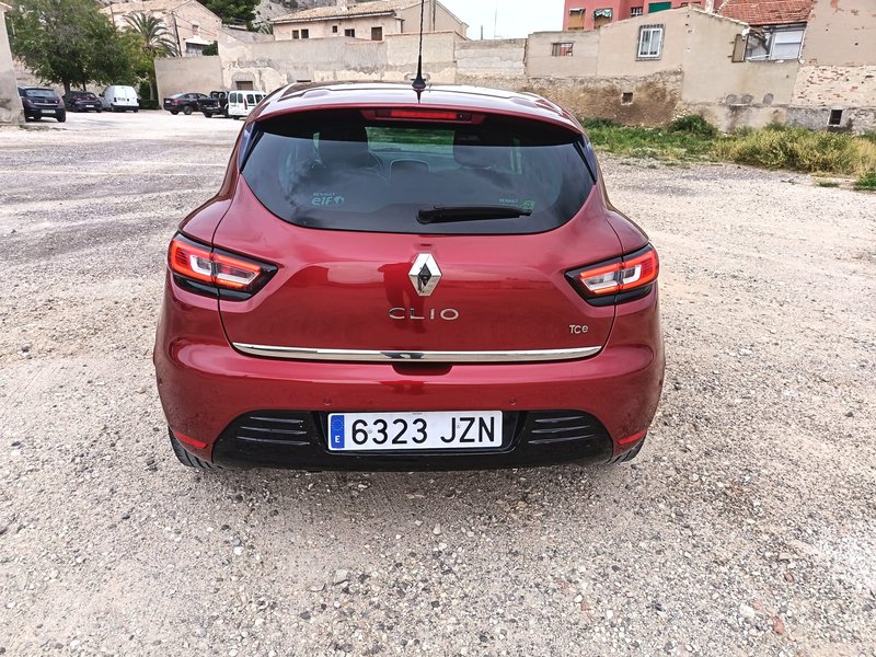 Renault Clio TCe Energy Wolfnoir 2017, foto 2