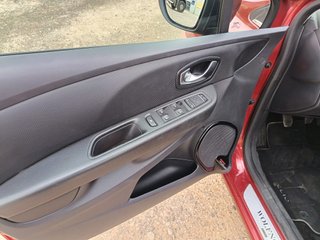 Renault Clio 2017 1.0 90CV WOLFNOIR