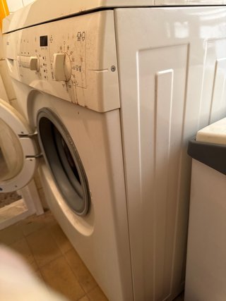 En REUS.Lavadora Bosch oferta por desmantelar casa