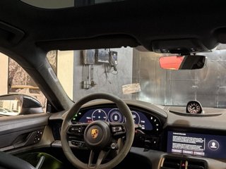 PORSCHE Taycan Turbo