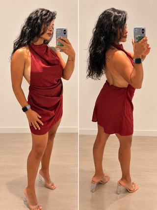 Vestido corto drapeado escote halter
