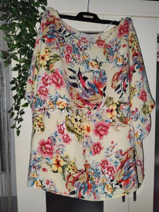 Blusa Encuentro floral multicolor talla L