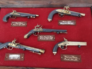 Cuadro reproducciones antiguas pistolin trabuco