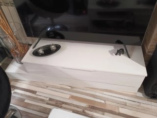 Mueble de salón blanco