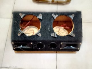 Caja de altavoces para coche ( sin altavoces)