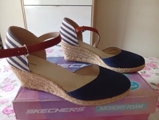 Sandalias cuña azul y blanco Talla 42