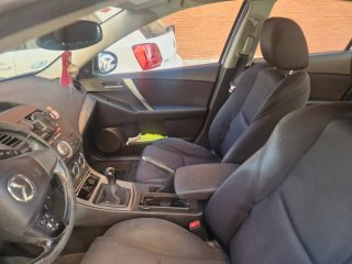 Mazda 3 2012