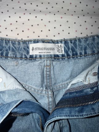 Vaquero corto Stradivarius Talla 36