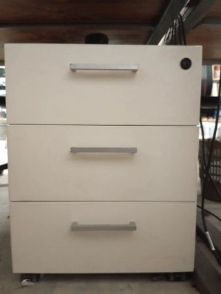 Cajonera de escritorio con ruedas y cerradura