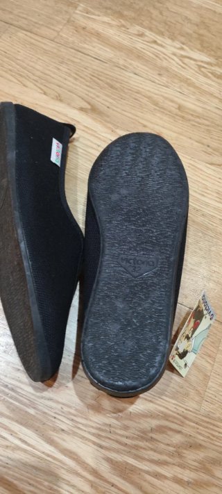 Zapatillas Victoria Negras Talla 32