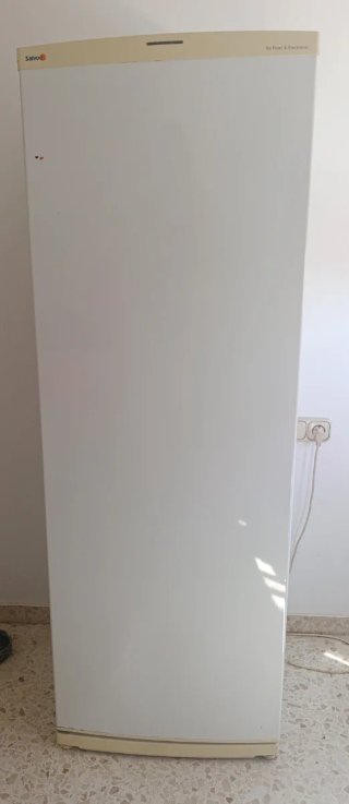 Congelador vertical Salvo No Frost