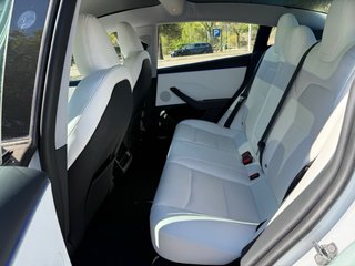 Tesla Model 3 Autopilot 2024
