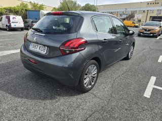 Peugeot 208 2018