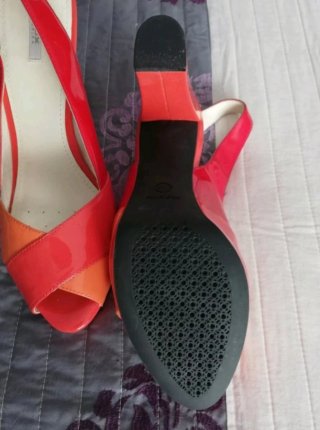 SANDALIAS TACÓN GEOX CHAROL TRICOLOR T40