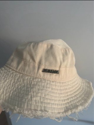 Gorro pesquero Jacquemus Beige