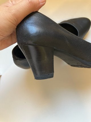 Zapatos de salón negros piel