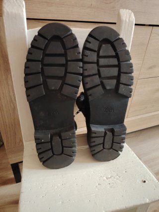 Botas negras con plataforma