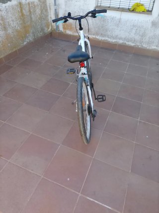 Bicicleta BTWIN casi nueva