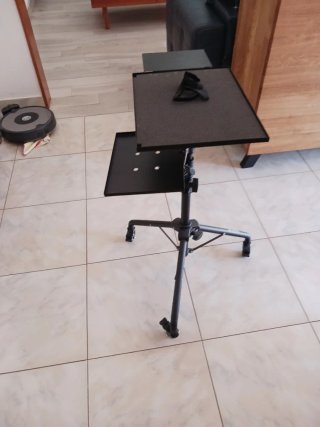 Soporte Proyector Cahaya Ajustable