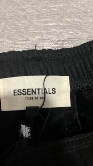 Pantalones Essentials