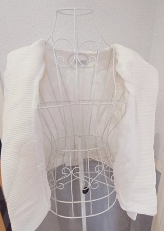 Chaqueta corta elegante blanca