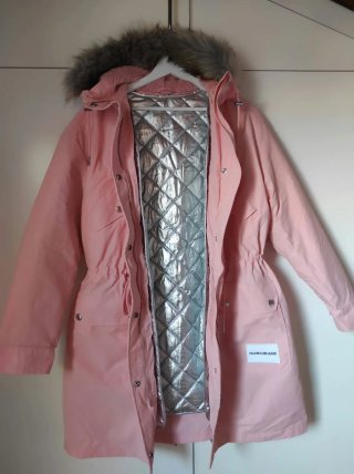 Abrigo / parka Calvin Klein rosa con capucha