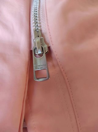 Abrigo / parka Calvin Klein rosa con capucha