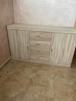 Mueble aparador de madera color beige/marrón