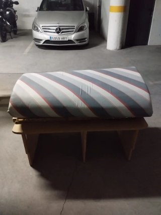 Cama abatible con colchón para furgoneta