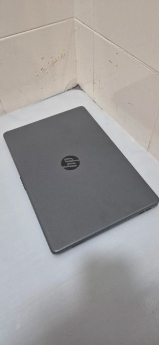 HP 255 G8 Ryzen 5 5500U 8GB 512GB SSD 15.6