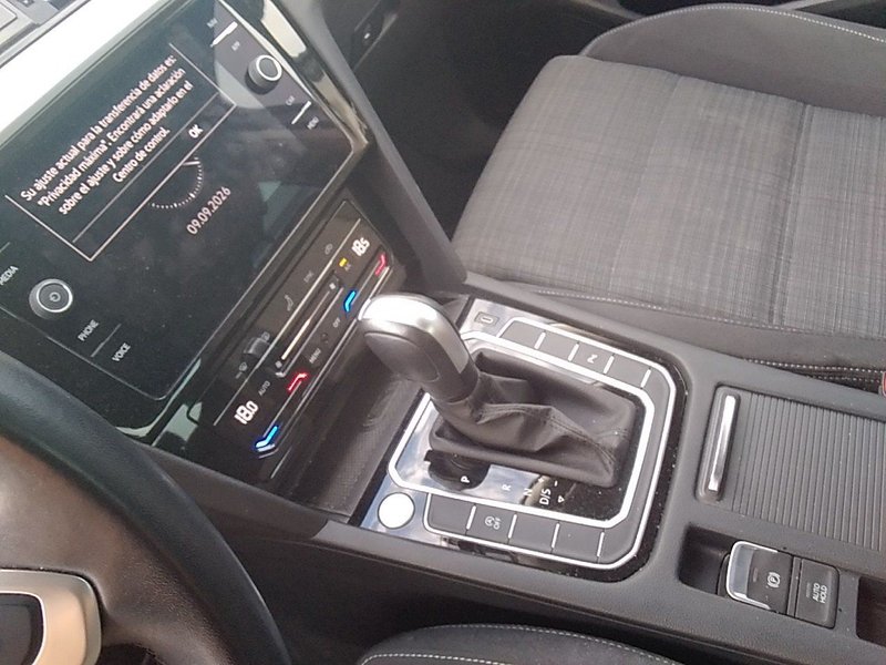 Volkswagen Passat Variant Executive 2.0 TDI D 2022, foto 11