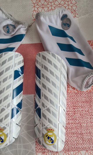 Espinilleras Fútbol Real Madrid Talla S Niño