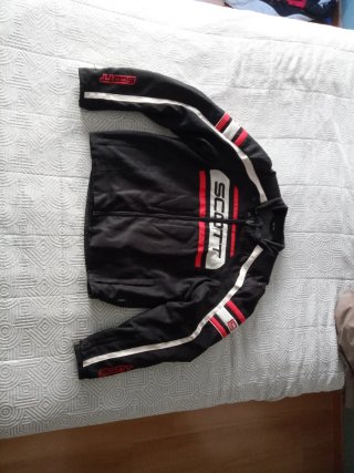 Chaqueta Scott