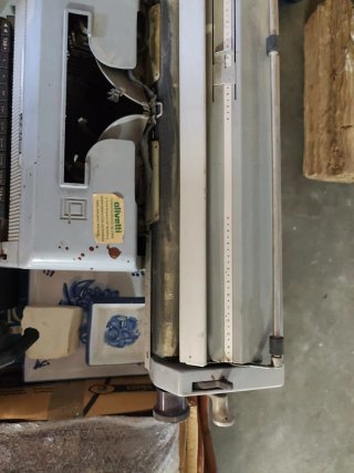 Máquina de escribir Olivetti LINEA 88
