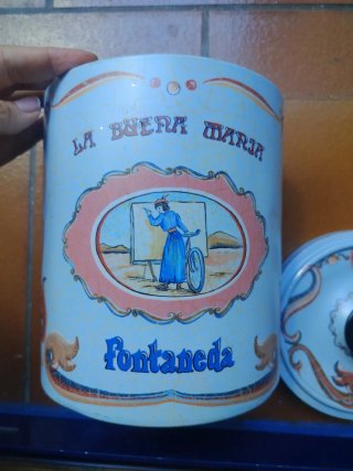 Lata antigua galletas Fontaneda