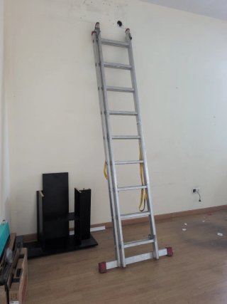 Escalera telescópica de aluminio