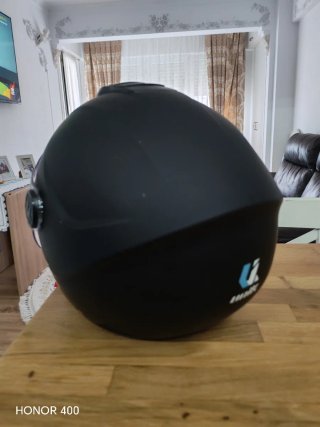 Casco de moto negro