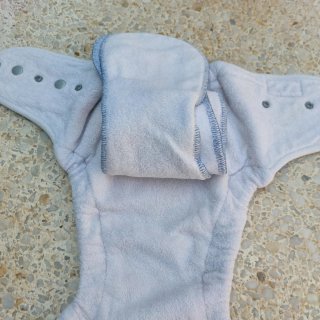 Pañal de tela azul