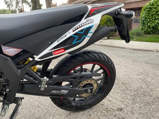 Derbi Senda DRD Xtreme 50 SM + Tubo Yasuni R2