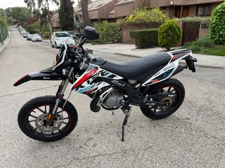 Derbi Senda DRD Xtreme 50 SM + Tubo Yasuni R2