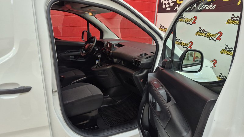 Citroën Berlingo 2022, foto 11